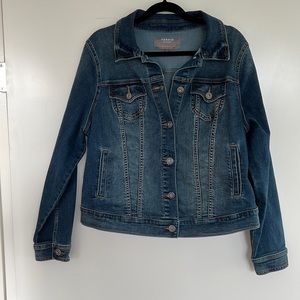 Torrid Denim Trucker Jacket - Medium Wash